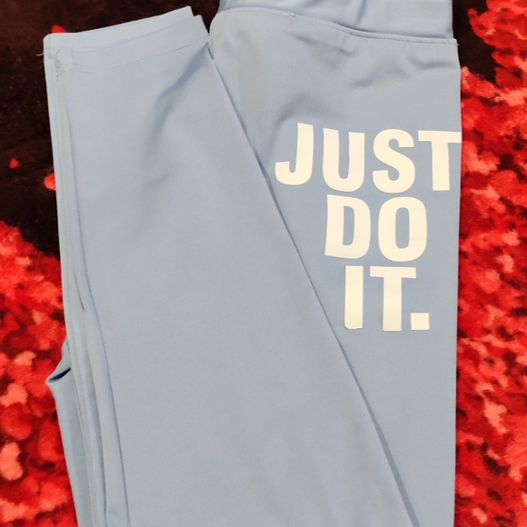 Nike track- copy - Picture 2 of 2